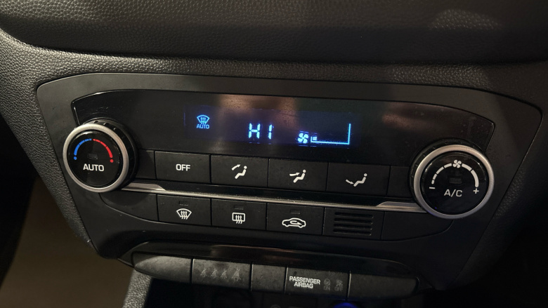 Hyundai i20 1.0 T-GDi Premium Nav 5dr Auto Petrol Hatchback